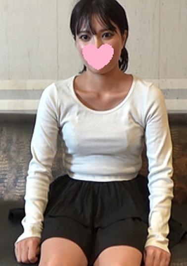 FC2PPV-4616528 A Beautiful Staff Who Works For A 20 -year -old Teru Station.