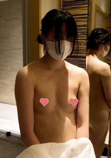 FC2PPV-4633963 Hazuki (18\) Her Tall, Slender, Small Breasts Were Standing And Slender, And Left The Sucking Stuff In And Left It Alone, Penetrating Anus And Deep Throating, And Then Creampied Her Inside Her.