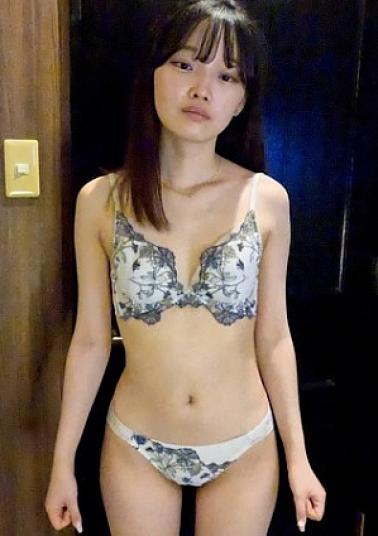 English sub FC2PPV-4661219 Amateur First Shoot Haru (19) 158cm 45kg, Slender And Cute, But She Listens To Everything I Say, So I Got Carried Away And Creampied Her, Made Her Read A Novel While Playing With Toys, Penetrated Her Anus, And Finally Did ATM.